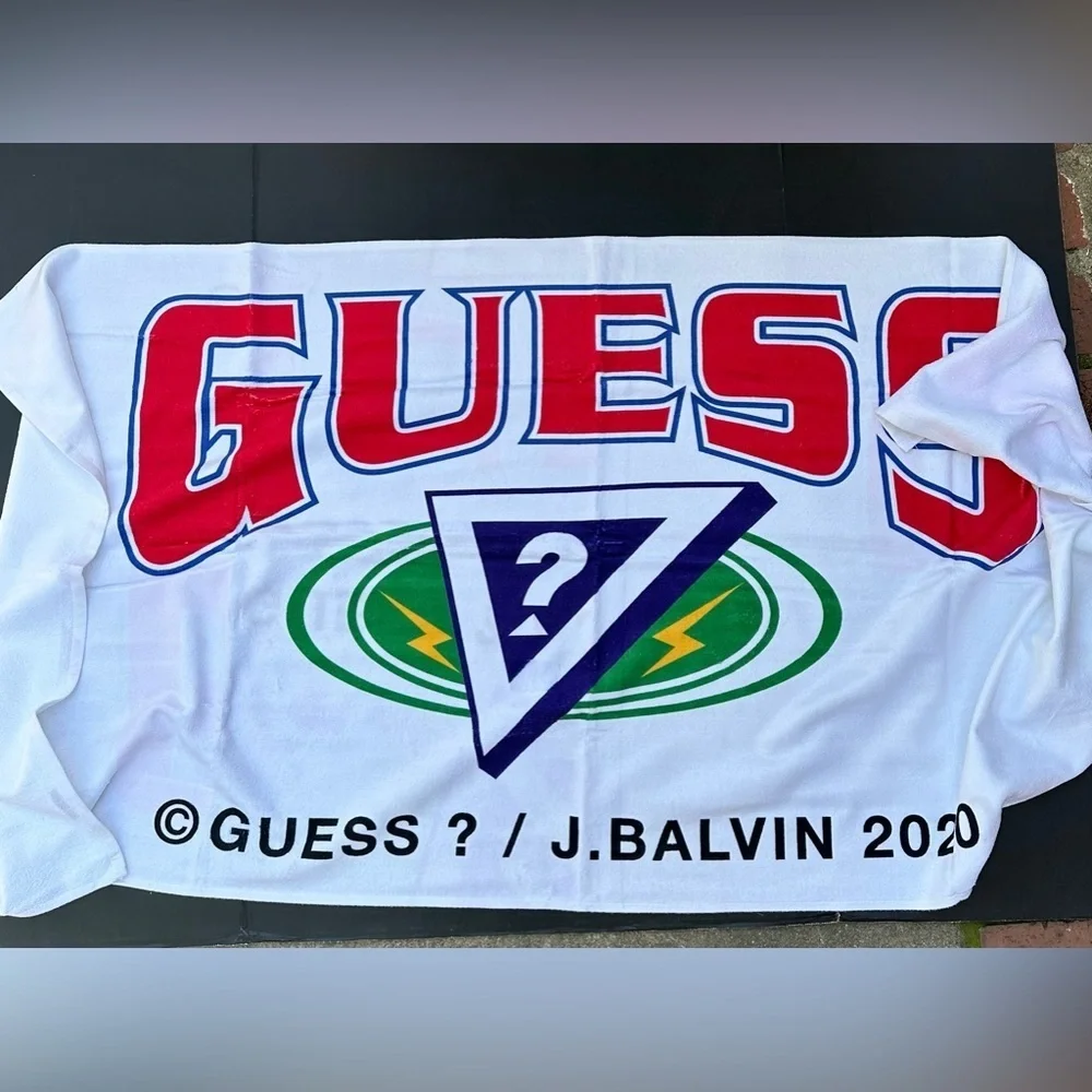 New GUESS J Balvin 2020 Multicolor Beech Towel